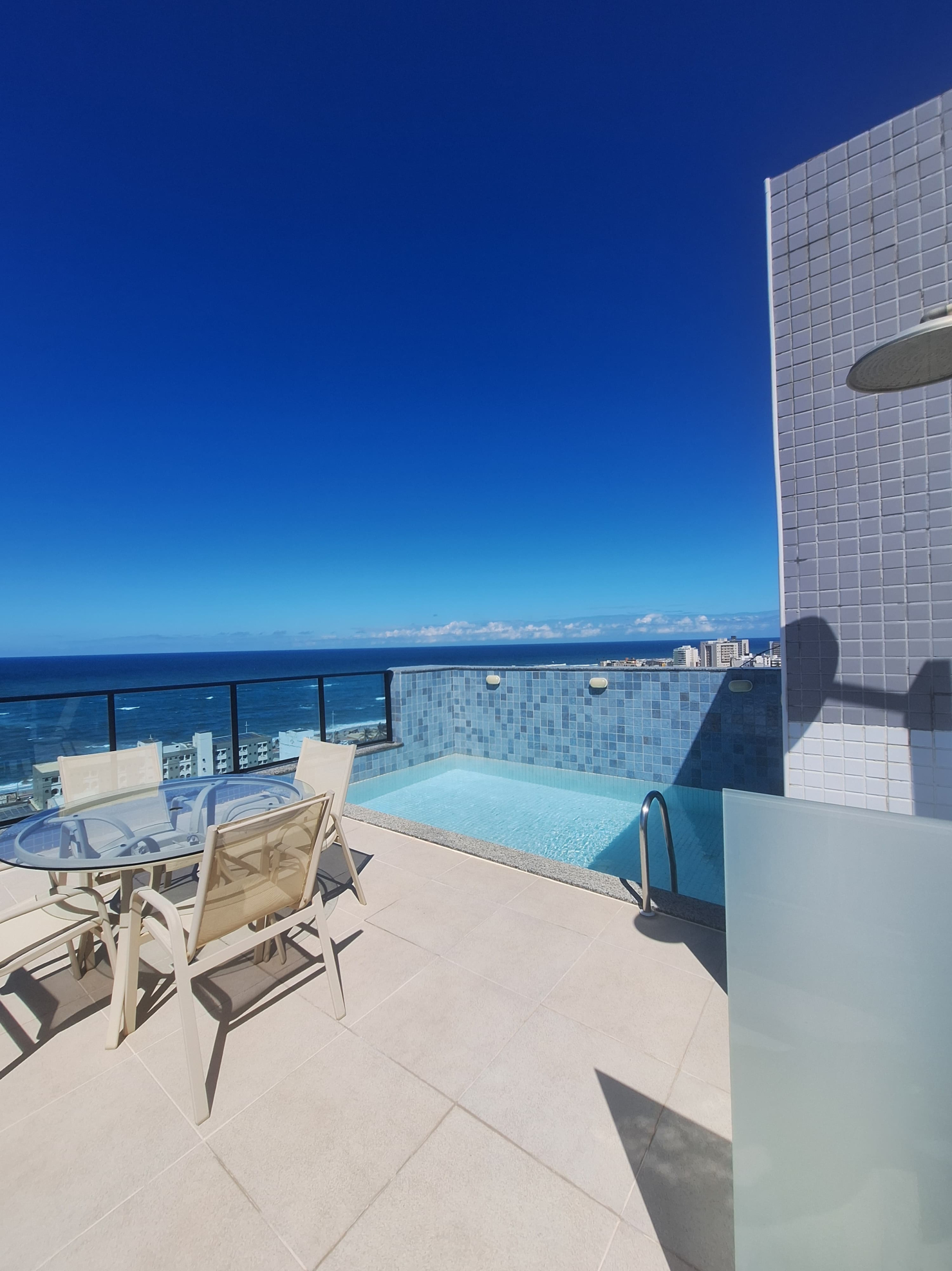 #30B - Apartamento para Venda em Salvador - BA